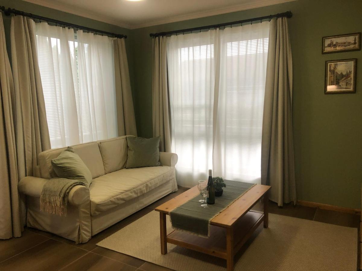 Galeria Apartmanhaz 케츨리 외부 사진