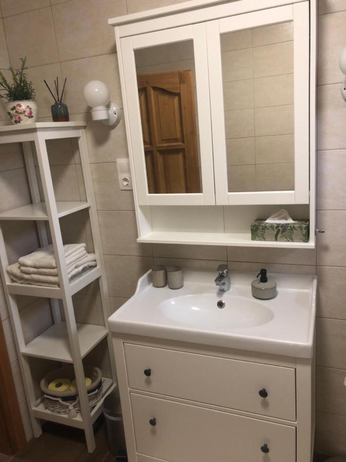Galeria Apartmanhaz 케츨리 외부 사진