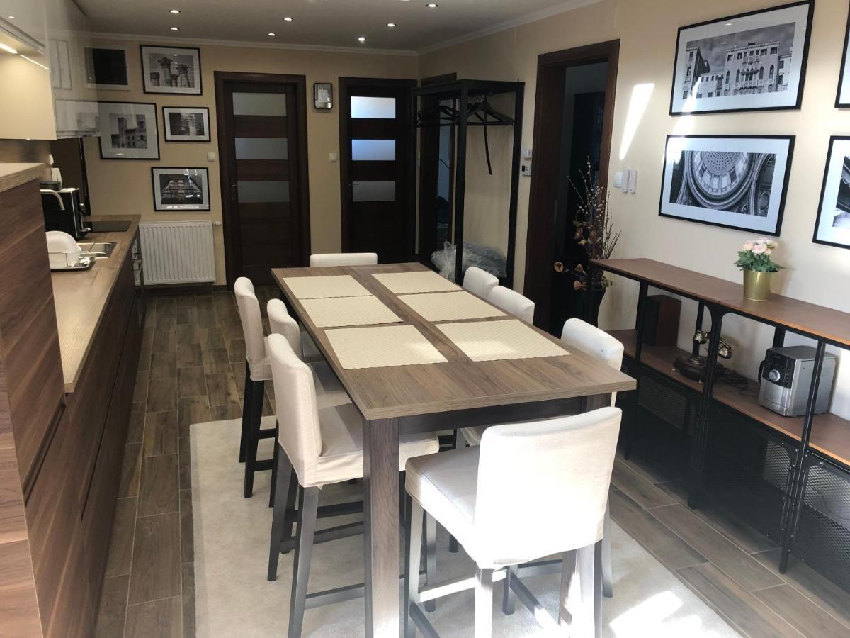 Galeria Apartmanhaz 케츨리 외부 사진