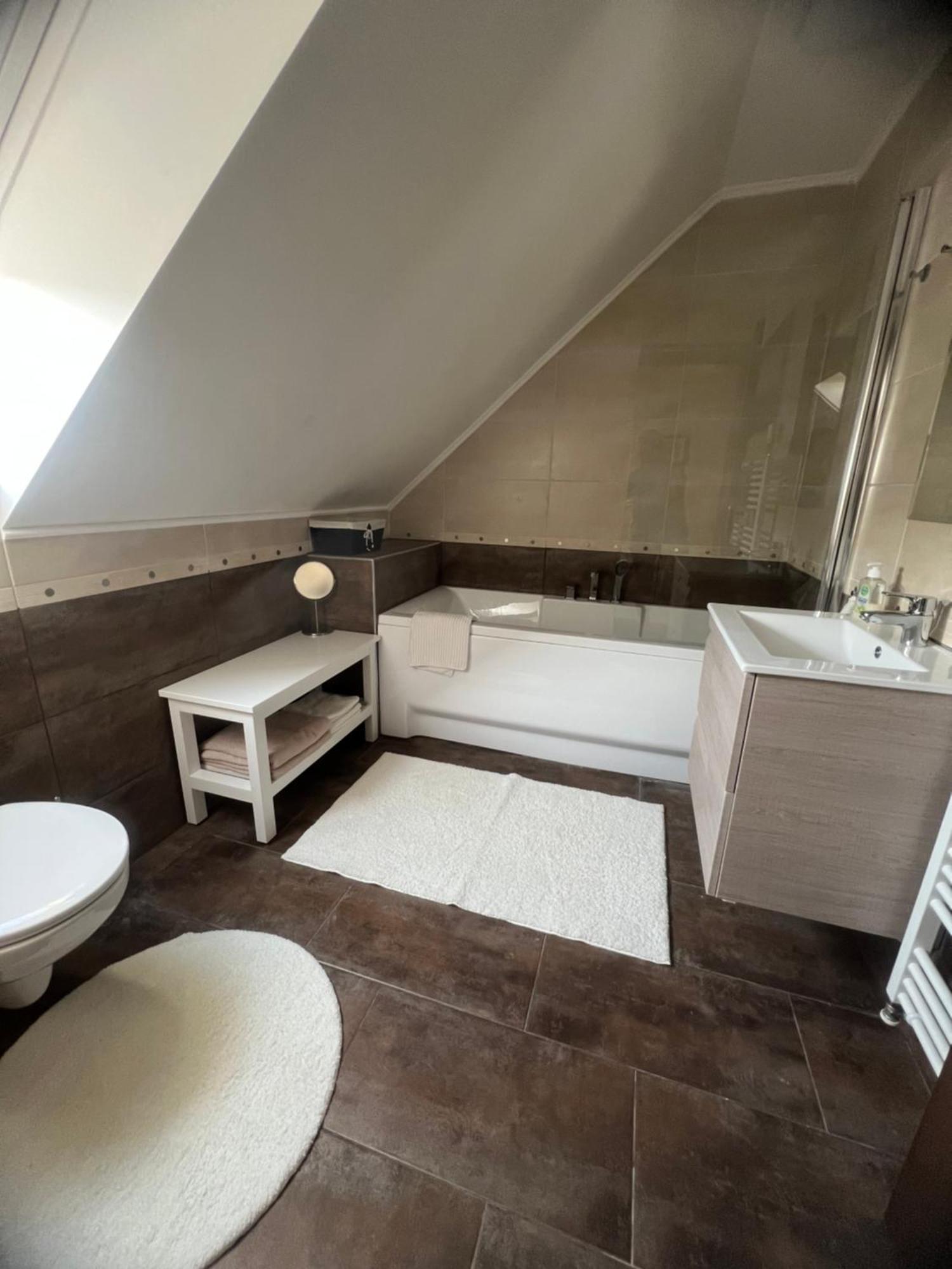 Galeria Apartmanhaz 케츨리 외부 사진
