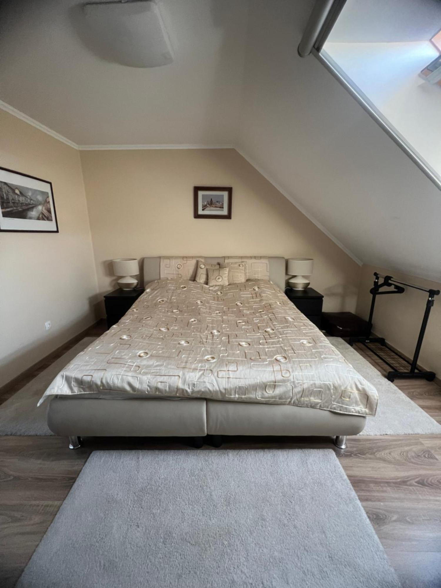 Galeria Apartmanhaz 케츨리 외부 사진